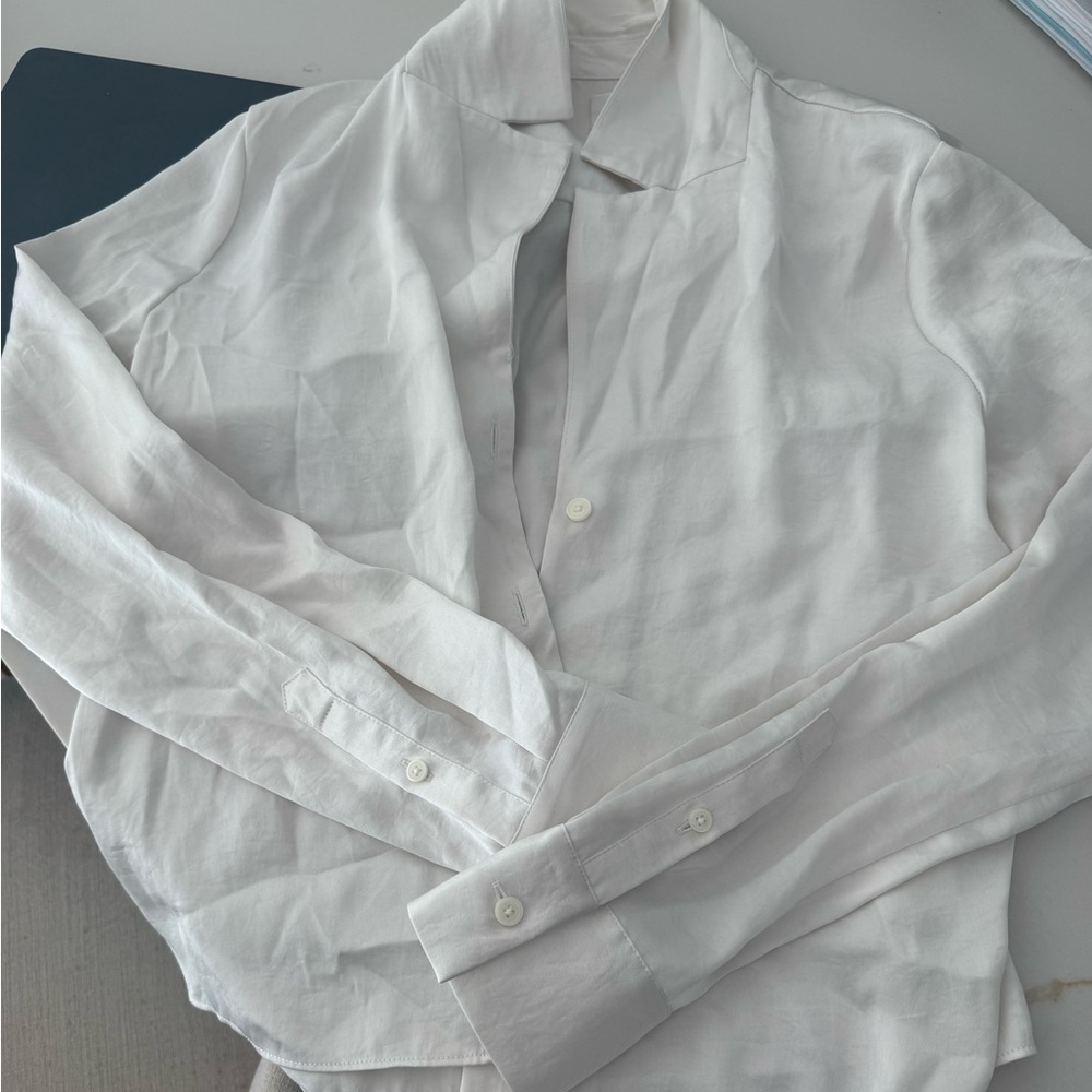 Women’s Classic White Top